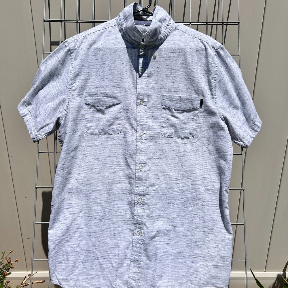 Rip Curl Shirt – Size L – Light Grey Textured Casual Button down